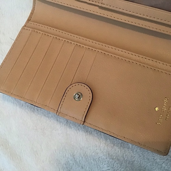 Kate Spade Grove Street Dune Stripe Staci Slim Bifold Wallet - Picture 4 of 10